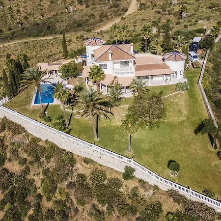 Estrellas Villa