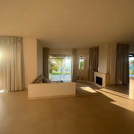 Estrellas Villa *