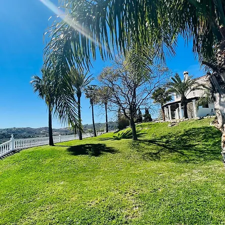 Estrellas Villa